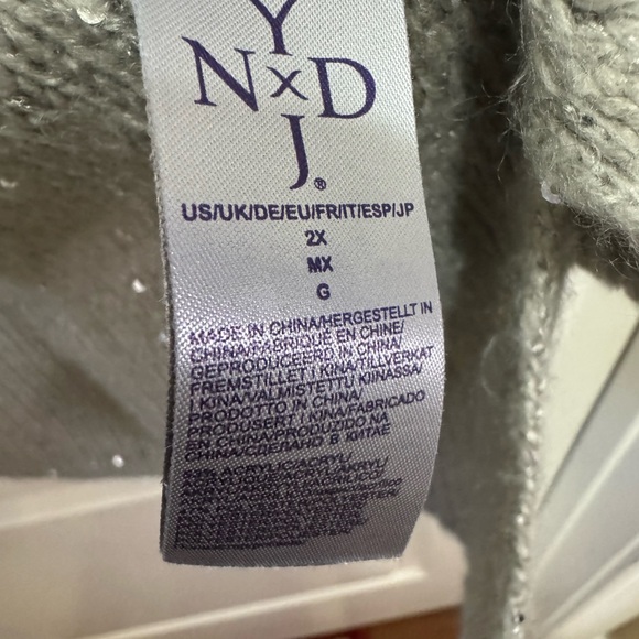 NYDJ Silver Knit Women's Sweater - Picture 3 of 4